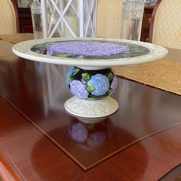 MWW Market 3D Hydrangeas Ceramic Pedestal Dessert Dish-Black Ivory Blue Purple - Picture 4 of 11